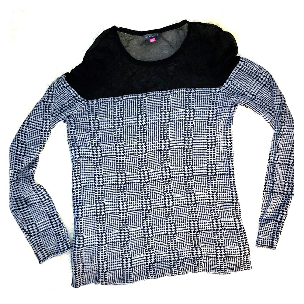 Vince Camuto Top **MAKE ME AN OFFER**